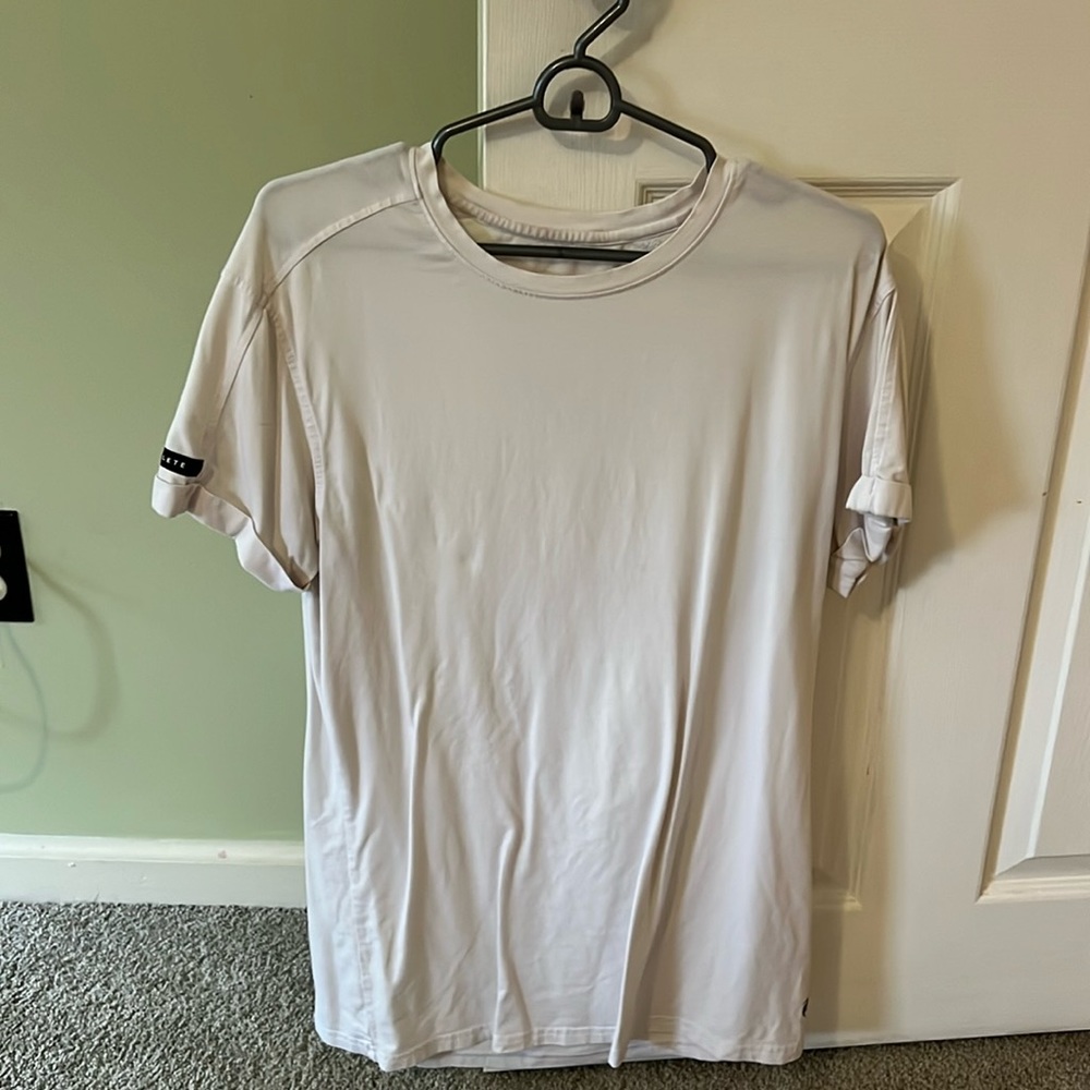 Alphalete T-shirt